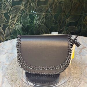Elegant Black Leather Crossbody Bag